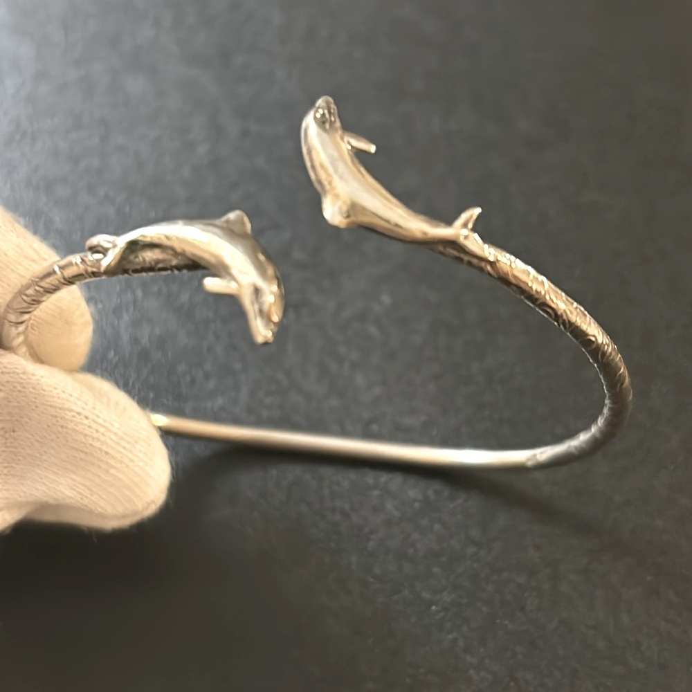 Vintage sterling silver double dolphin cuff bracelet